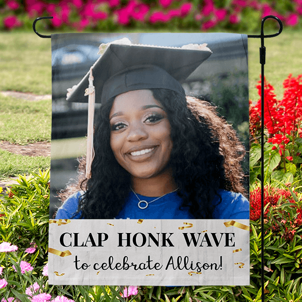 2021 Graduation Clap Honk Wave Garden Flag