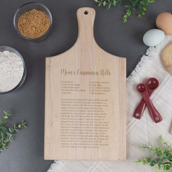 Maple Paddle Finished Rubberwood Custom Engraved Cutting Board with Typed Font